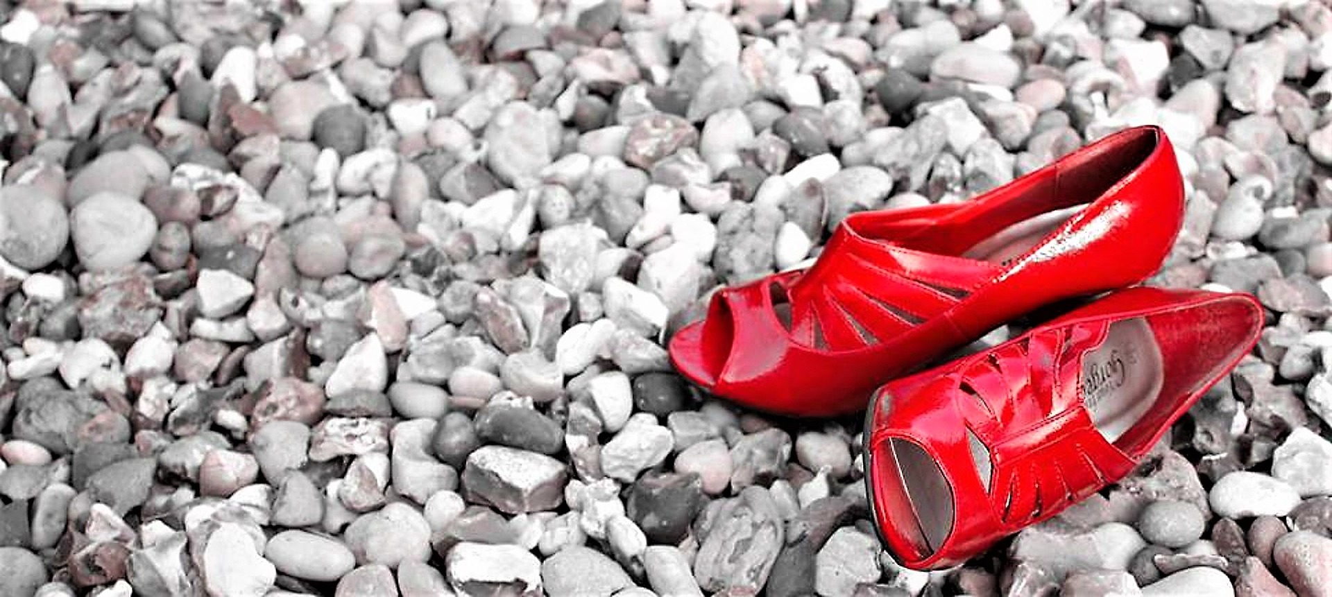 scarpe rosse.jpg